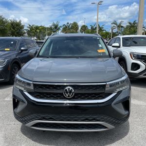 2022 Volkswagen TAOS SE — миниатюра 14