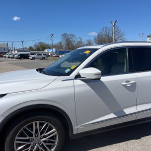 Acura MDX SH-AWD w/Advance - 2