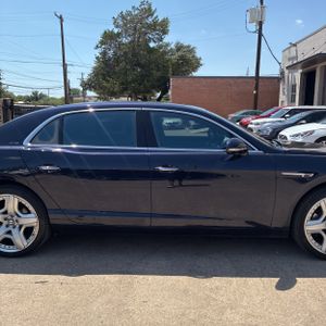 2014 Bentley FLYING SPUR BASE 照片 11