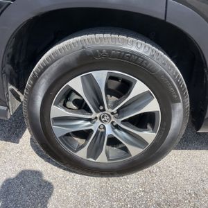 صورة مصغرة 19 لـ 2022 Toyota HIGHLANDER XLE