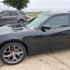DODGE CHARGER SXT - 2