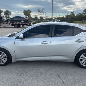 NISSAN SENTRA S - 4