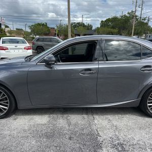 LEXUS IS 200T BASE - 3