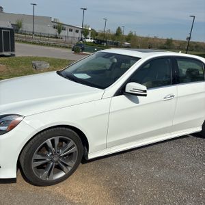 MERCEDES-BENZ E-CLASS - 2