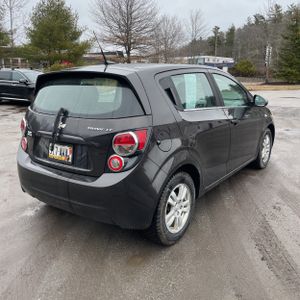 CHEVROLET SONIC LT AUTO - 8