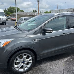 FORD ESCAPE TITANIUM - 2