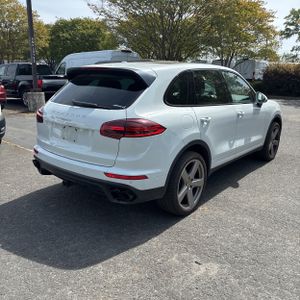 PORSCHE CAYENNE BASE - 8