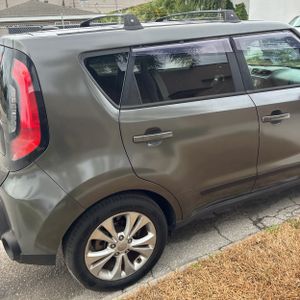 2015 KIA SOUL + 照片 9