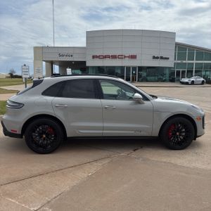 PORSCHE MACAN GTS - 10