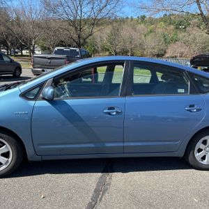TOYOTA PRIUS - 4