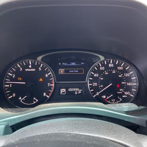 2014 Nissan PATHFINDER SV 照片 41