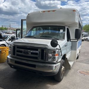 FORD E-350 CUTAWAY - 1