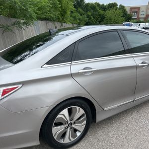 HYUNDAI SONATA HYBRID LIMITED - 9