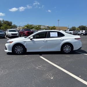 TOYOTA CAMRY - 3