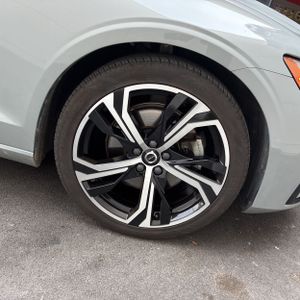 صورة مصغرة 20 لـ 2024 Volvo S60 B5 CORE DARK THEME