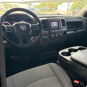 صورة 35 لـ 2022 RAM 1500 CLASSIC TRADESMAN