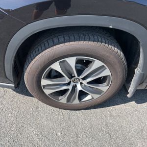 صورة مصغرة 17 لـ 2022 Toyota HIGHLANDER XLE