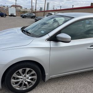 NISSAN SENTRA S - 2