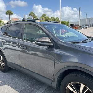 2017 Toyota RAV4 XLE 缩略图 13