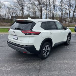 NISSAN ROGUE SV - 8