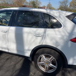 PORSCHE CAYENNE BASE - 6