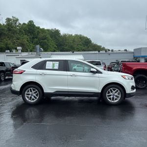 FORD EDGE SEL - 10