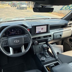 2025 Toyota TACOMA TRD OFF-ROAD 缩略图 36
