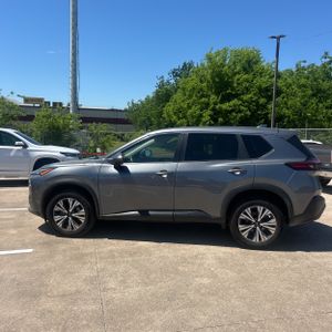 NISSAN ROGUE SV - 3