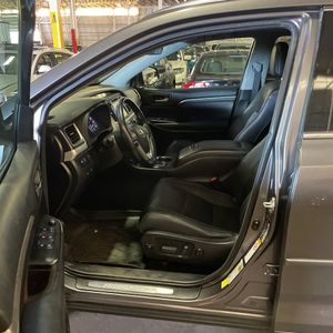 2018 Toyota HIGHLANDER LIMITED — миниатюра 32