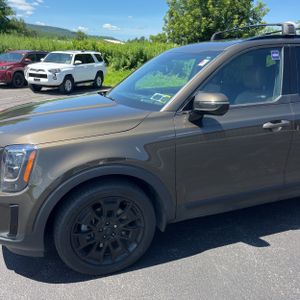 صورة 2 لـ 2021 KIA TELLURIDE SX