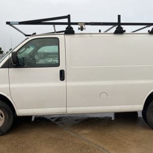 CHEVROLET EXPRESS 2500 - 4