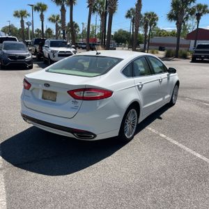 FORD FUSION SE - 8