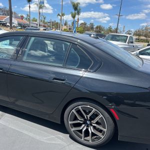 BMW 7 SERIES 740I - 6