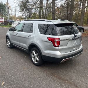 FORD EXPLORER XLT - 5