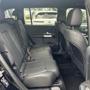 2025 Mercedes-BENZ GLB 缩略图 33
