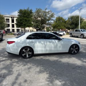 2024 Mercedes-BENZ C-CLASS 照片 10