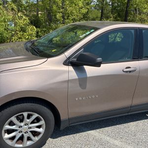 CHEVROLET EQUINOX LS - 2