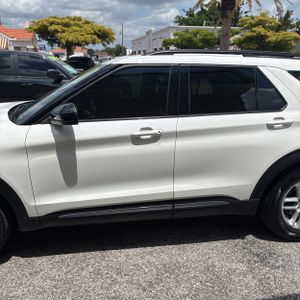 FORD EXPLORER XLT - 4