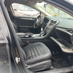 2014 FORD FUSION SE 缩略图 33