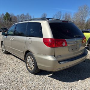 TOYOTA SIENNA - 3