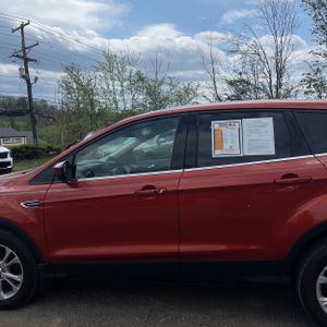 FORD ESCAPE SE - 4