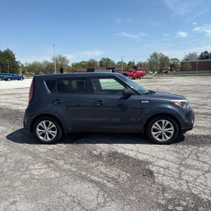 KIA SOUL + - 10