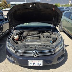 2012 Volkswagen TIGUAN S 照片 43