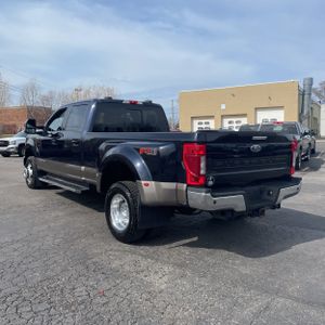 FORD F-350 SUPER DUTY LARIAT - 5