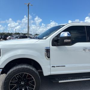 Ford F-250 Super Duty Lariat - 2