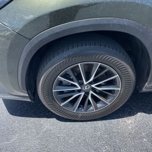 2024 Lexus NX 250 BASE — миниатюра 17