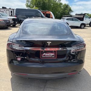 TESLA MODEL S BASE - 7