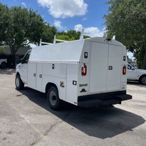 FORD E-350 CUTAWAY - 5