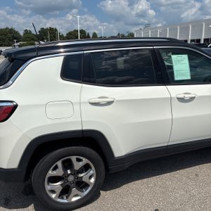 صورة 9 لـ 2019 JEEP COMPASS LIMITED