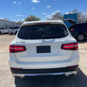 MERCEDES-BENZ GLC - 7